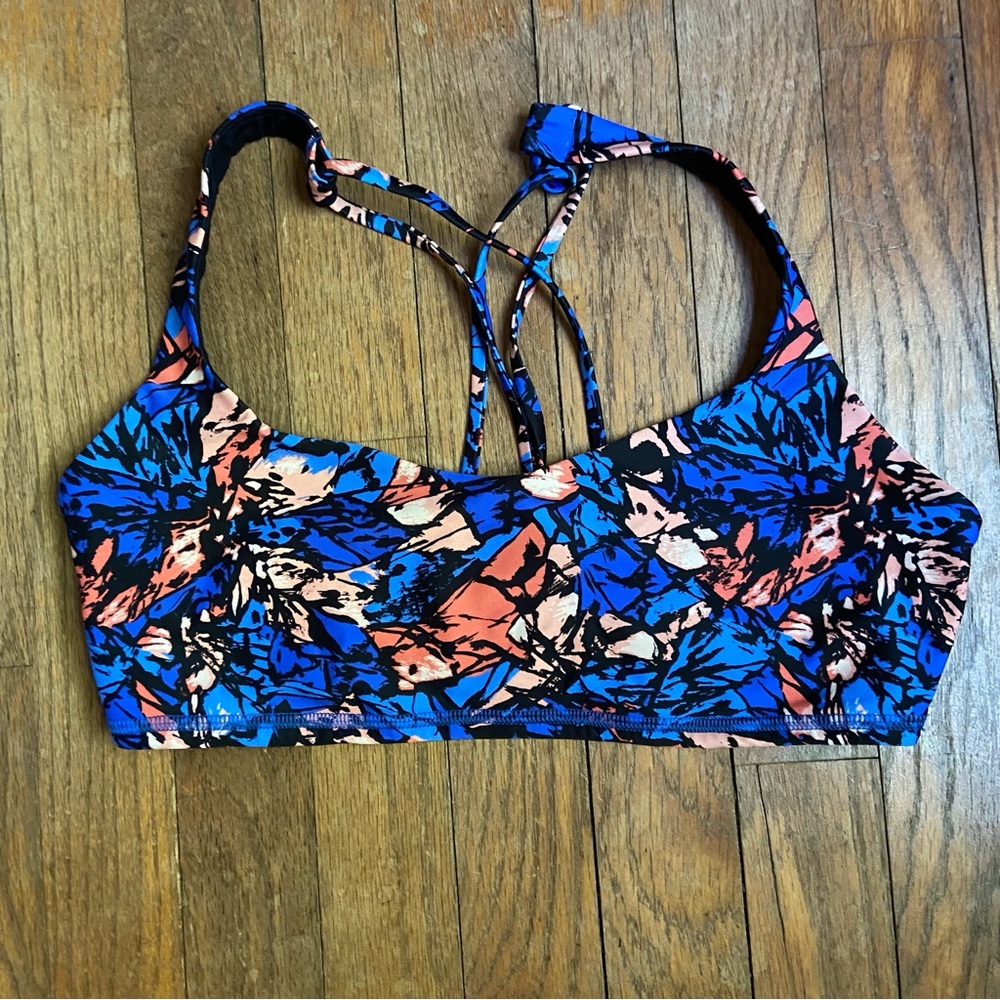 Lululemon Free To Be, size 6, swimsuit, bikini top